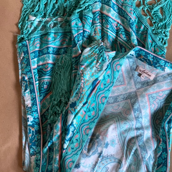 Arnhem Azalea turquoise fringe kimono - Picture 3 of 4